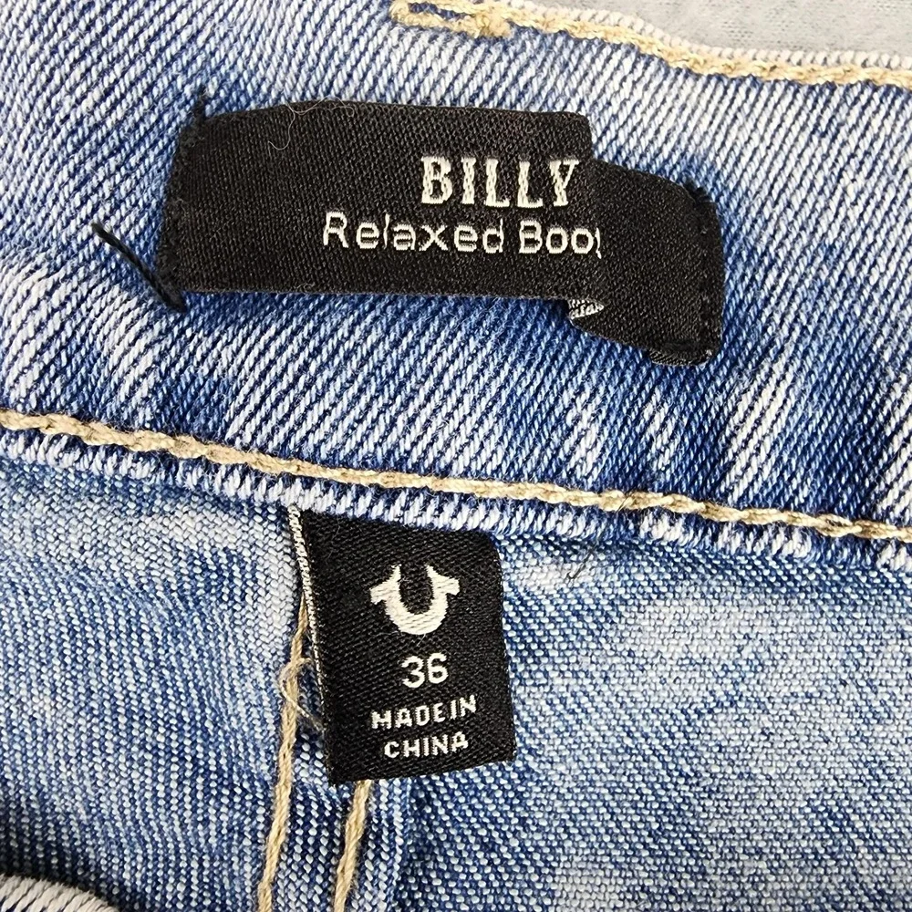 True Religion Billy Jeans Mens 36x32 Light Wash Relaxed Bootcut Stretch Denim SN